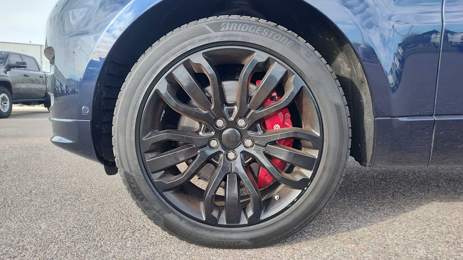 Thumbnail: 2016 Land Rover Range Rover Sport - 3