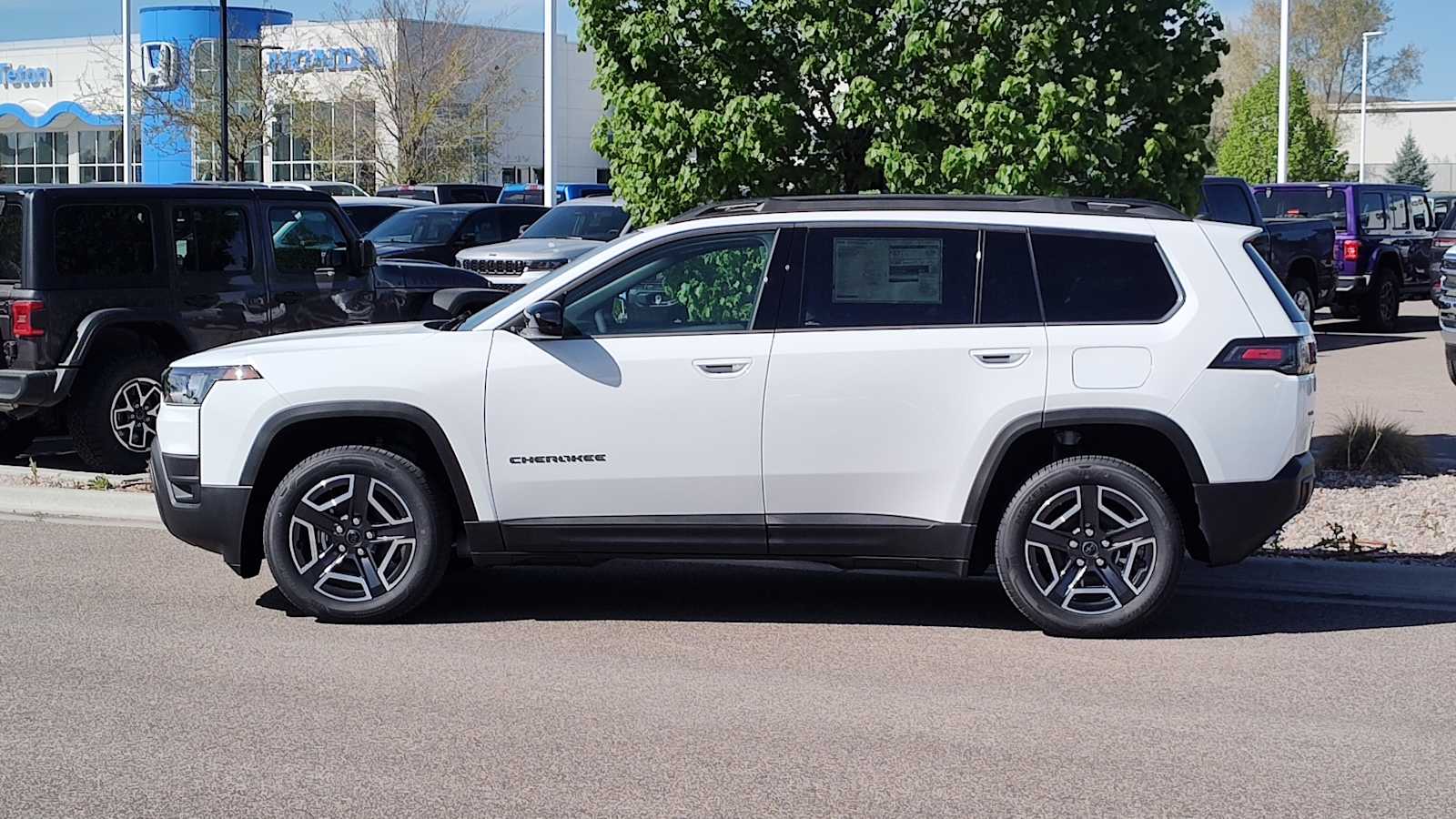 Thumbnail: 2026 Jeep Cherokee - 3