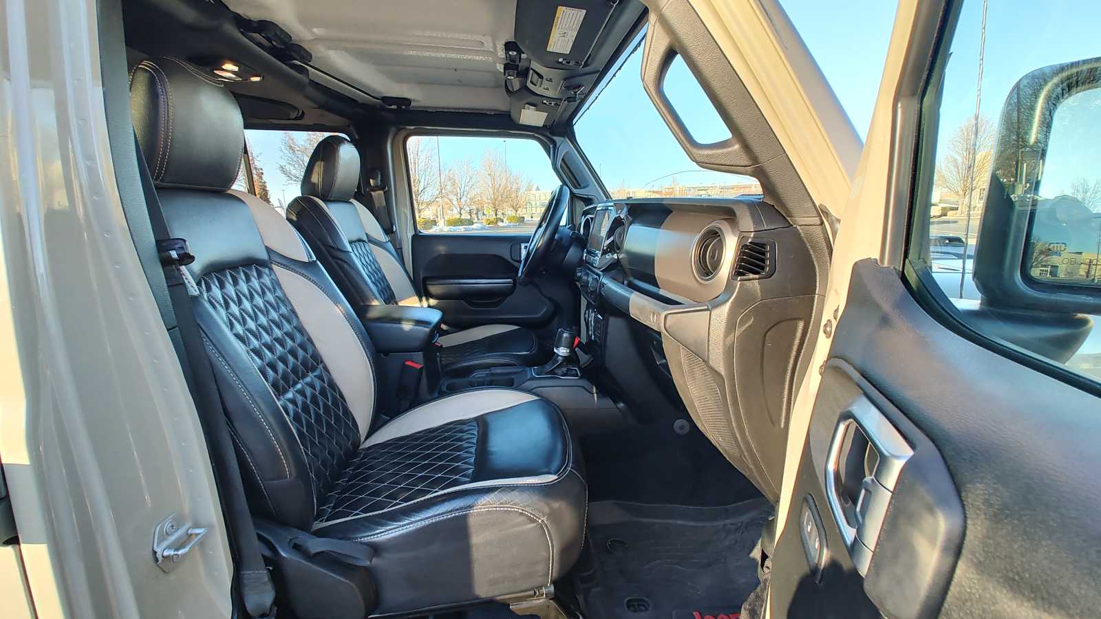 Thumbnail: 2020 Jeep Gladiator - 14