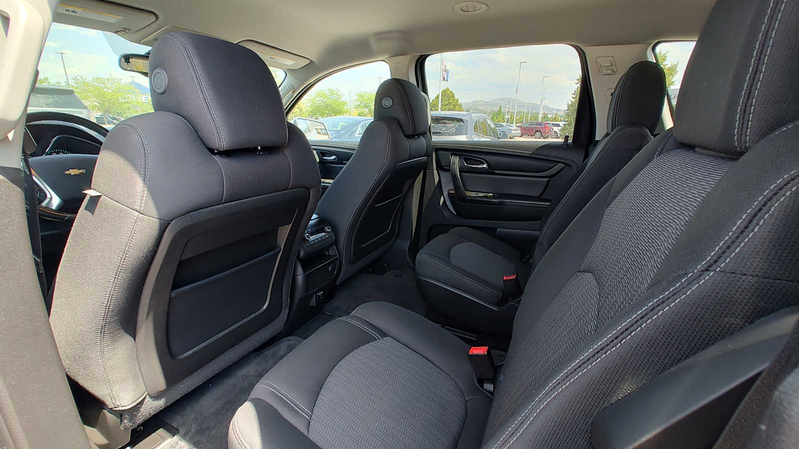 Thumbnail: 2016 Chevrolet Traverse - 12