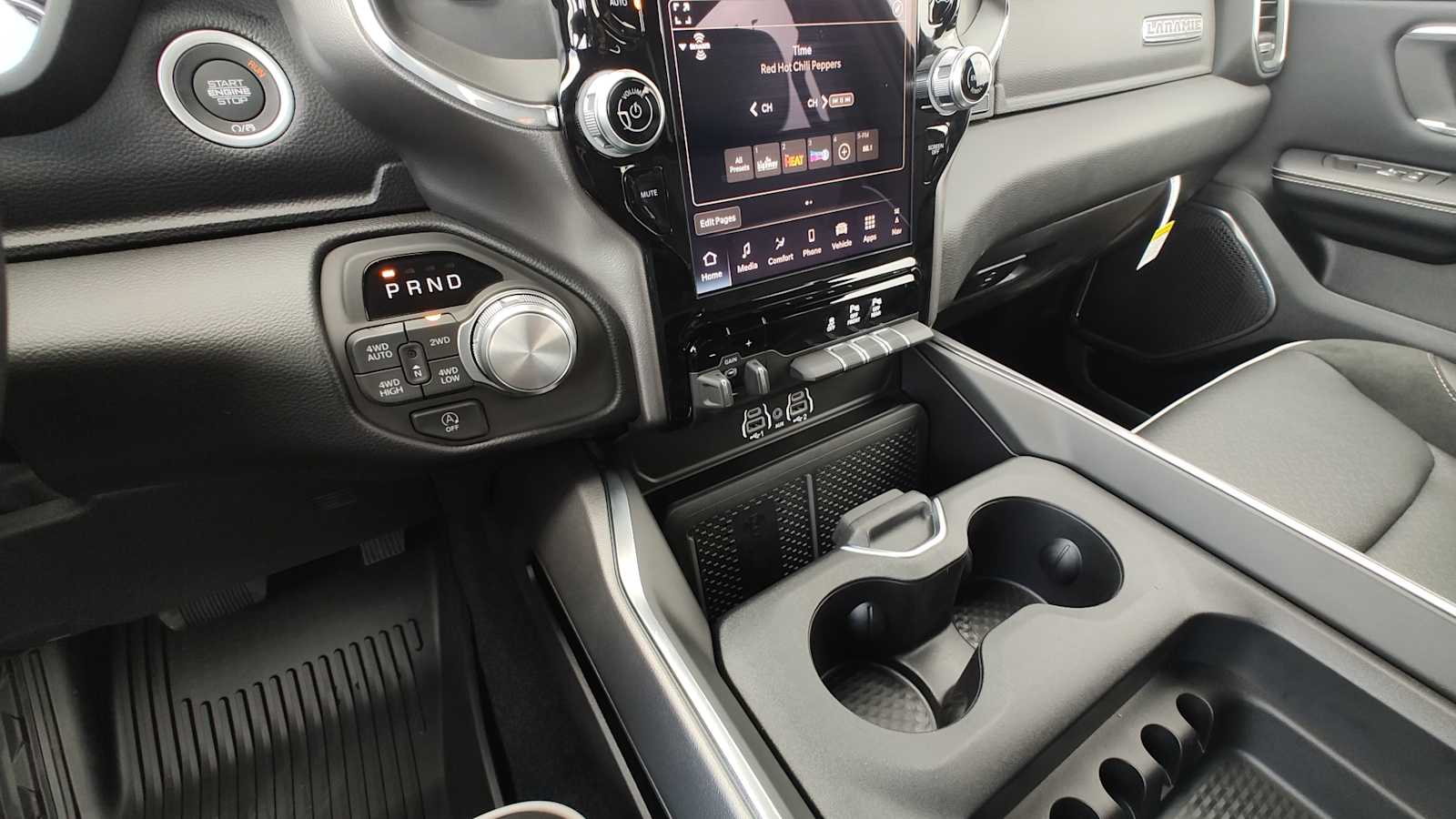 Thumbnail: 2026 RAM 1500 - 17