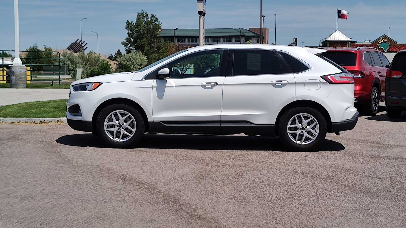 2023 Ford Edge SEL 3