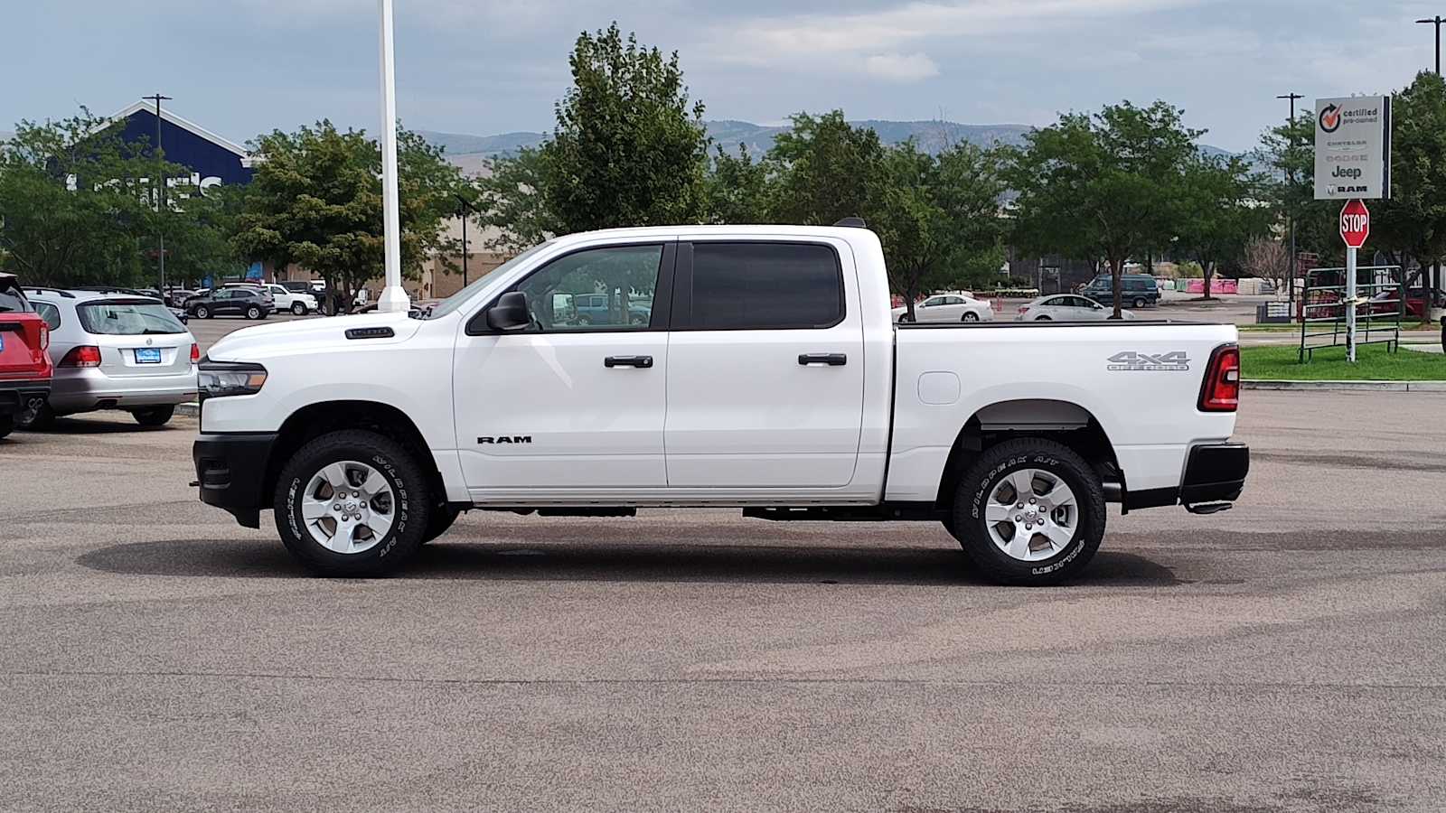 2026 Ram 1500 Tradesman photo 3