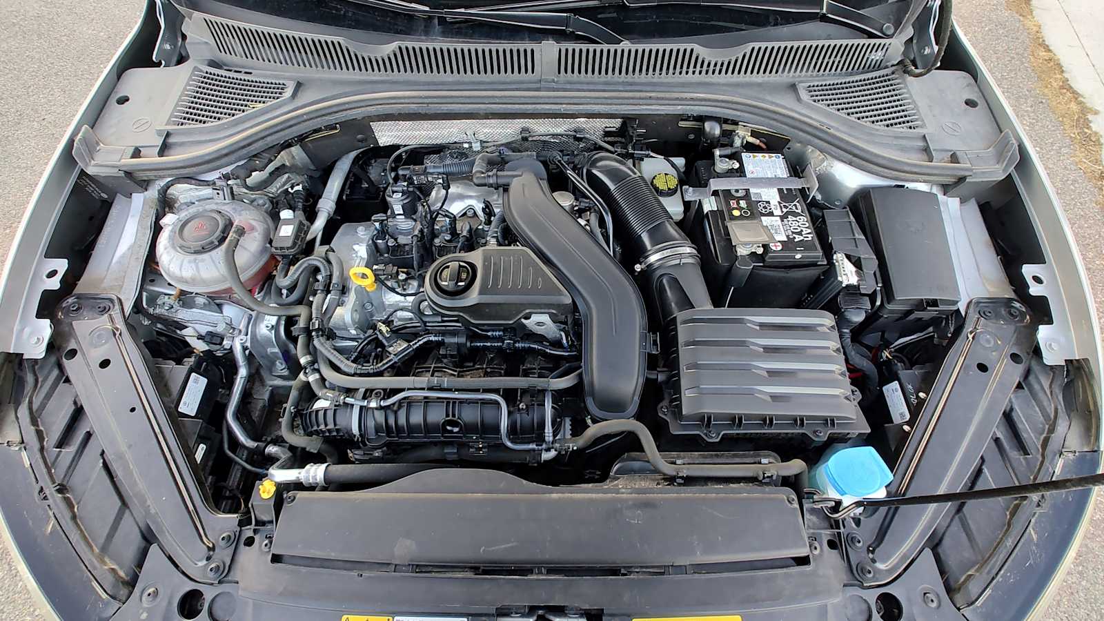 Thumbnail: 2024 Volkswagen Jetta - 9