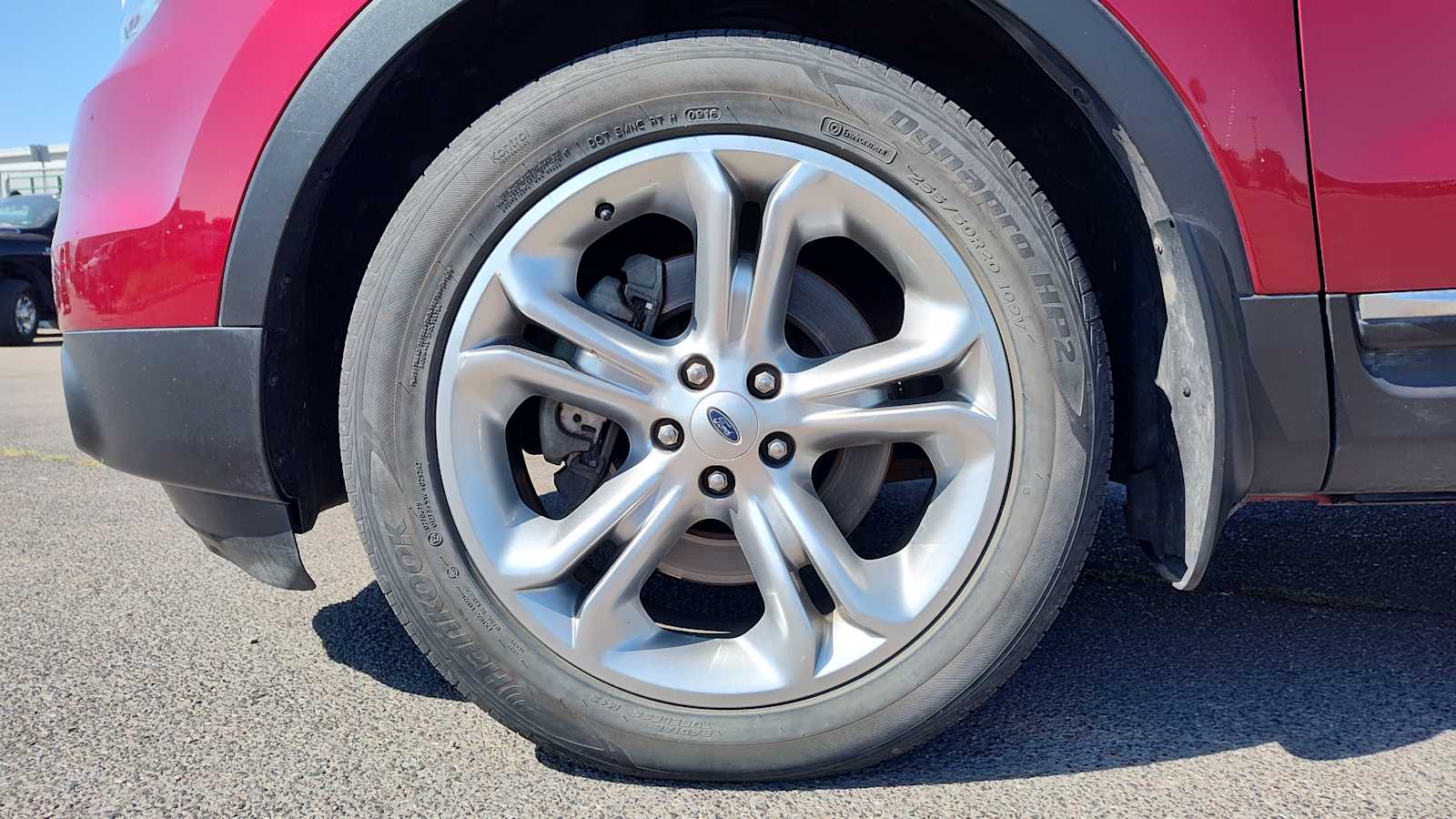 Thumbnail: 2015 Ford Explorer - 3