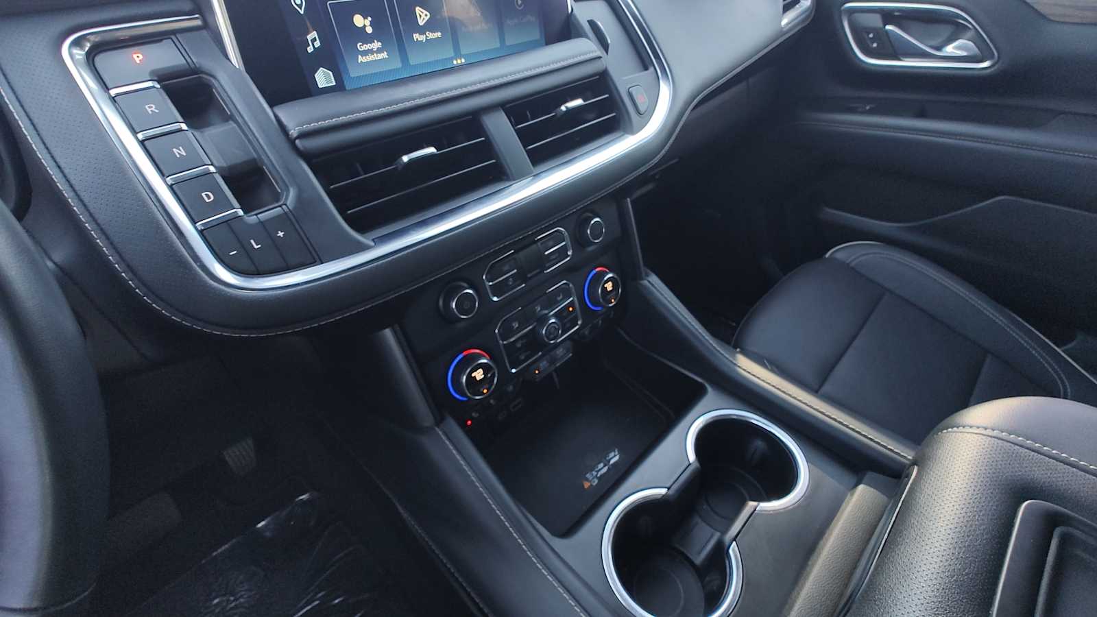 Thumbnail: 2023 Chevrolet Tahoe - 17