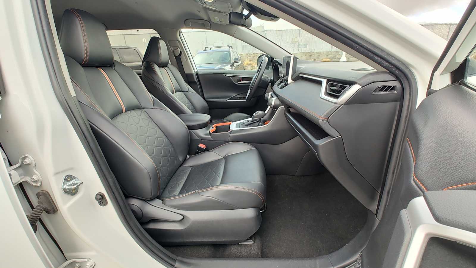 Thumbnail: 2023 Toyota RAV4 - 14