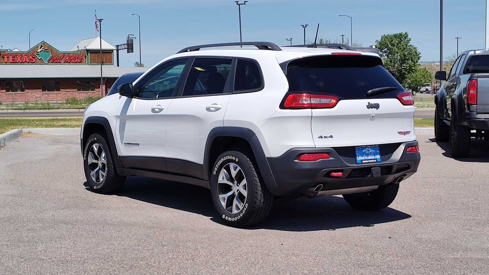 Thumbnail: 2017 Jeep Cherokee - 4
