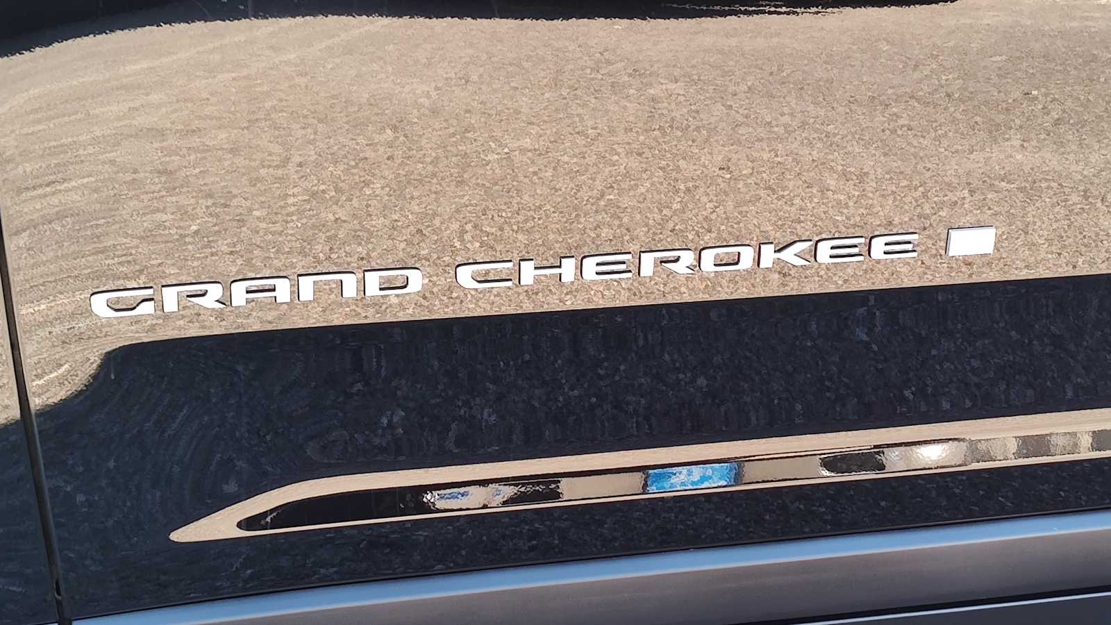 Thumbnail: 2025 Jeep Grand Cherokee - 7