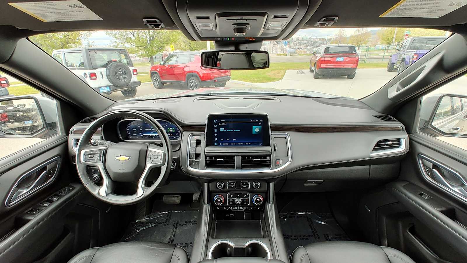 Thumbnail: 2023 Chevrolet Tahoe - 10