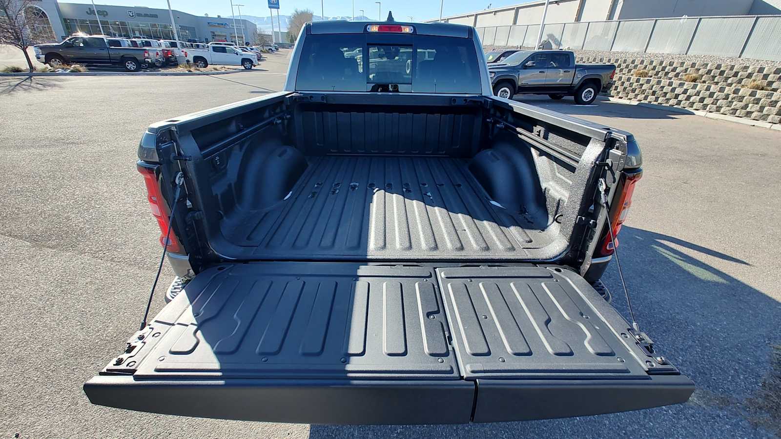 Thumbnail: 2026 RAM 1500 - 19