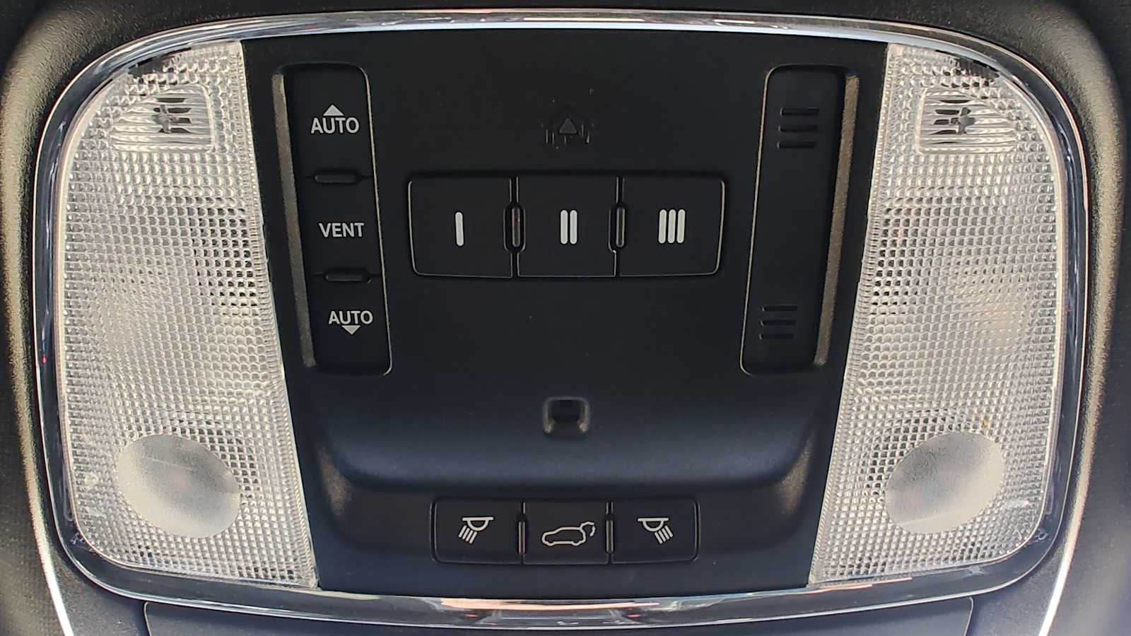 Thumbnail: 2018 Dodge Durango - 22