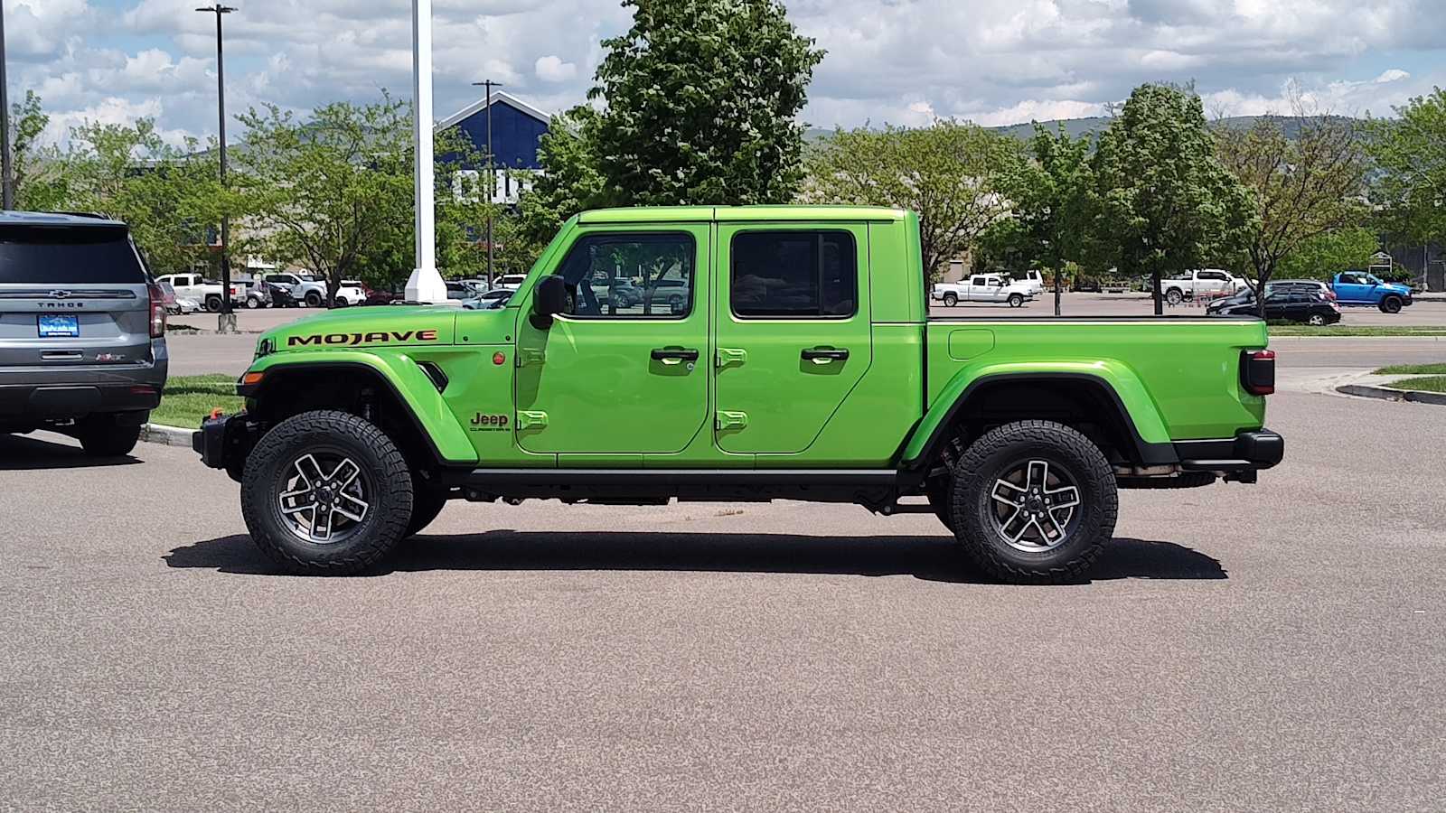 Thumbnail: 2025 Jeep Gladiator - 3
