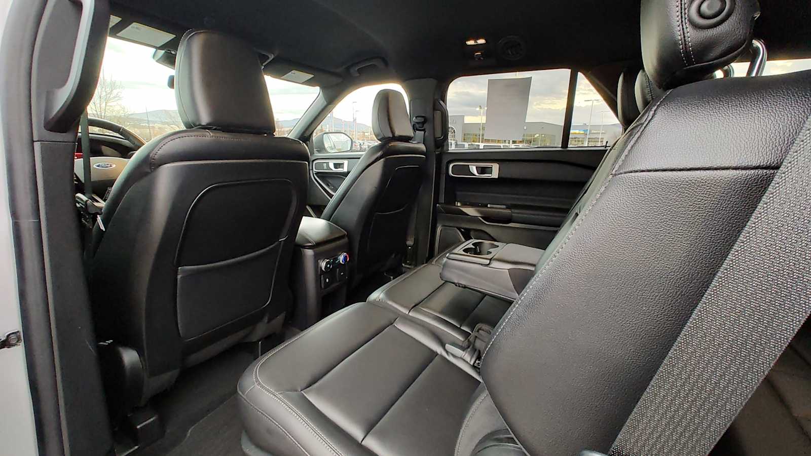 Thumbnail: 2020 Ford Explorer - 12