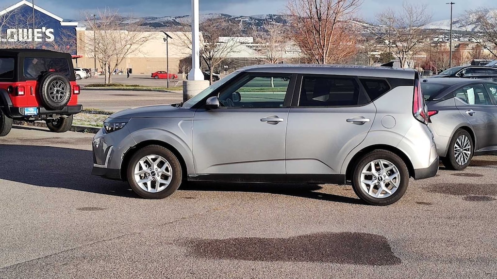 Used 2023 Kia Soul LX Hatchback