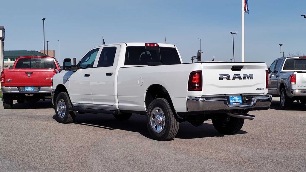 New 2026 Ram 2500 TRADESMAN CREW CAB 4X4 8' BOX Pickup