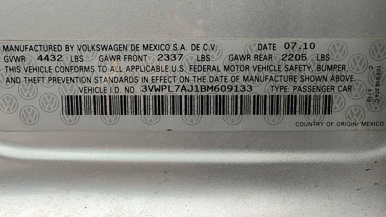 Thumbnail: 2011 Volkswagen Jetta - 21