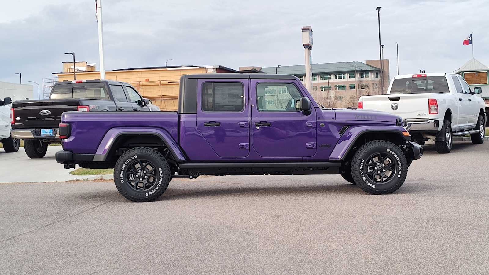 Thumbnail: 2026 Jeep Gladiator - 25