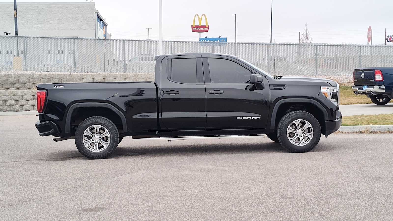 Thumbnail: 2019 GMC Sierra 1500 - 24