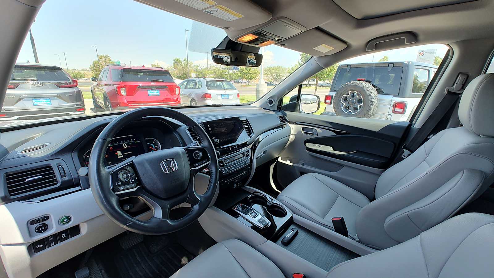 2019 Honda Pilot Touring photo 2