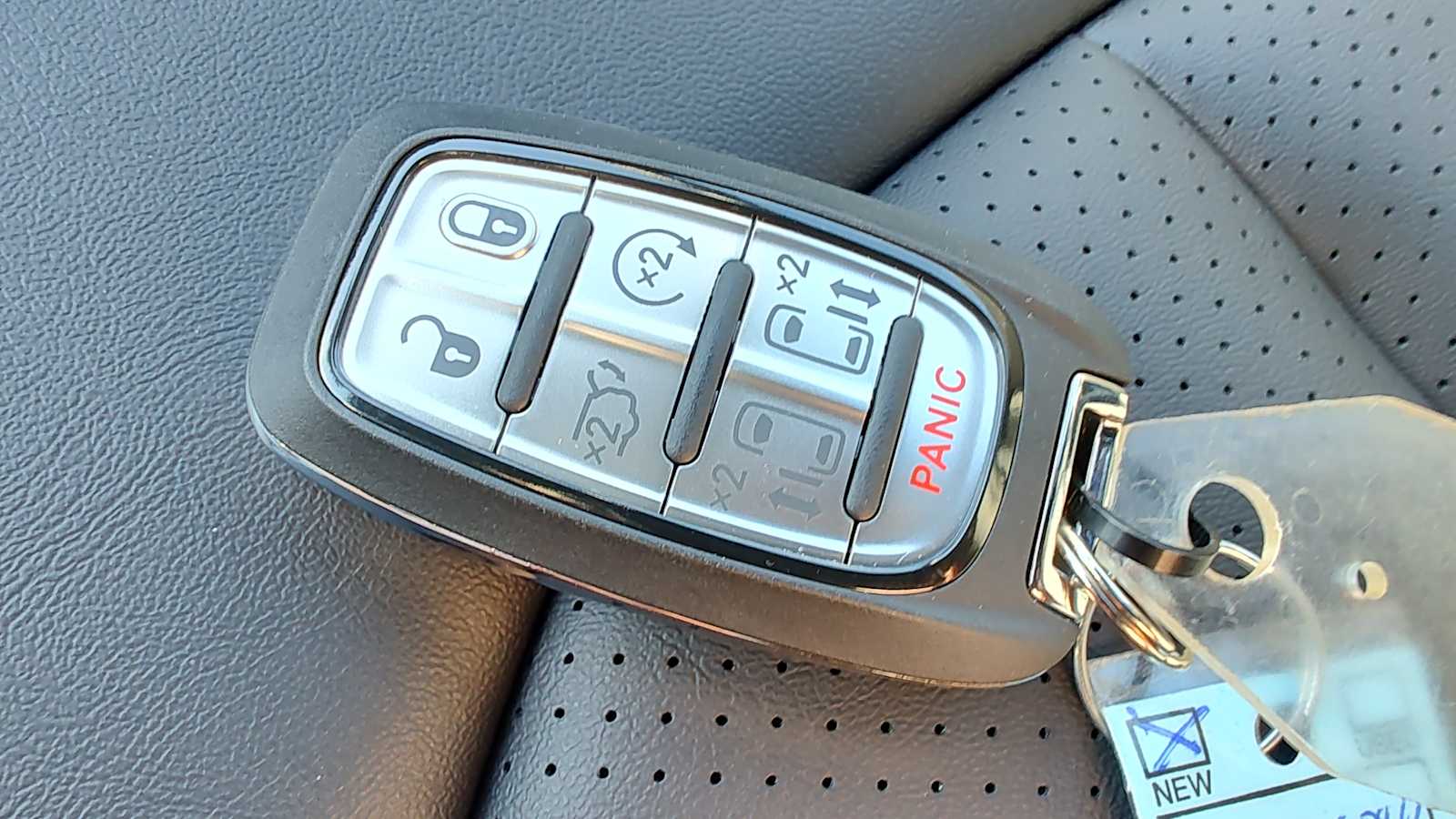 Thumbnail: 2026 Chrysler Pacifica - 20