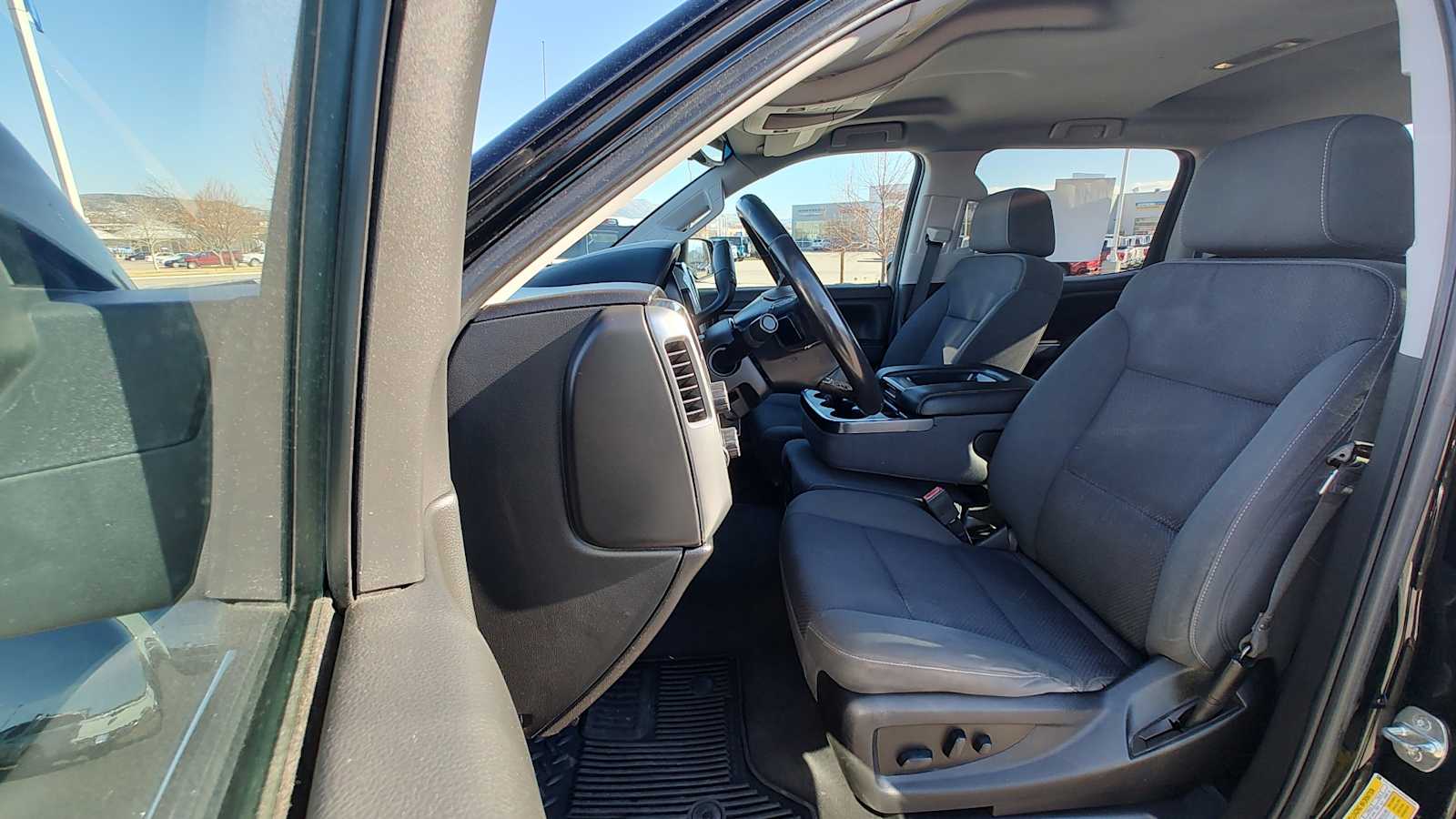 Thumbnail: 2018 Chevrolet Silverado 1500 - 11