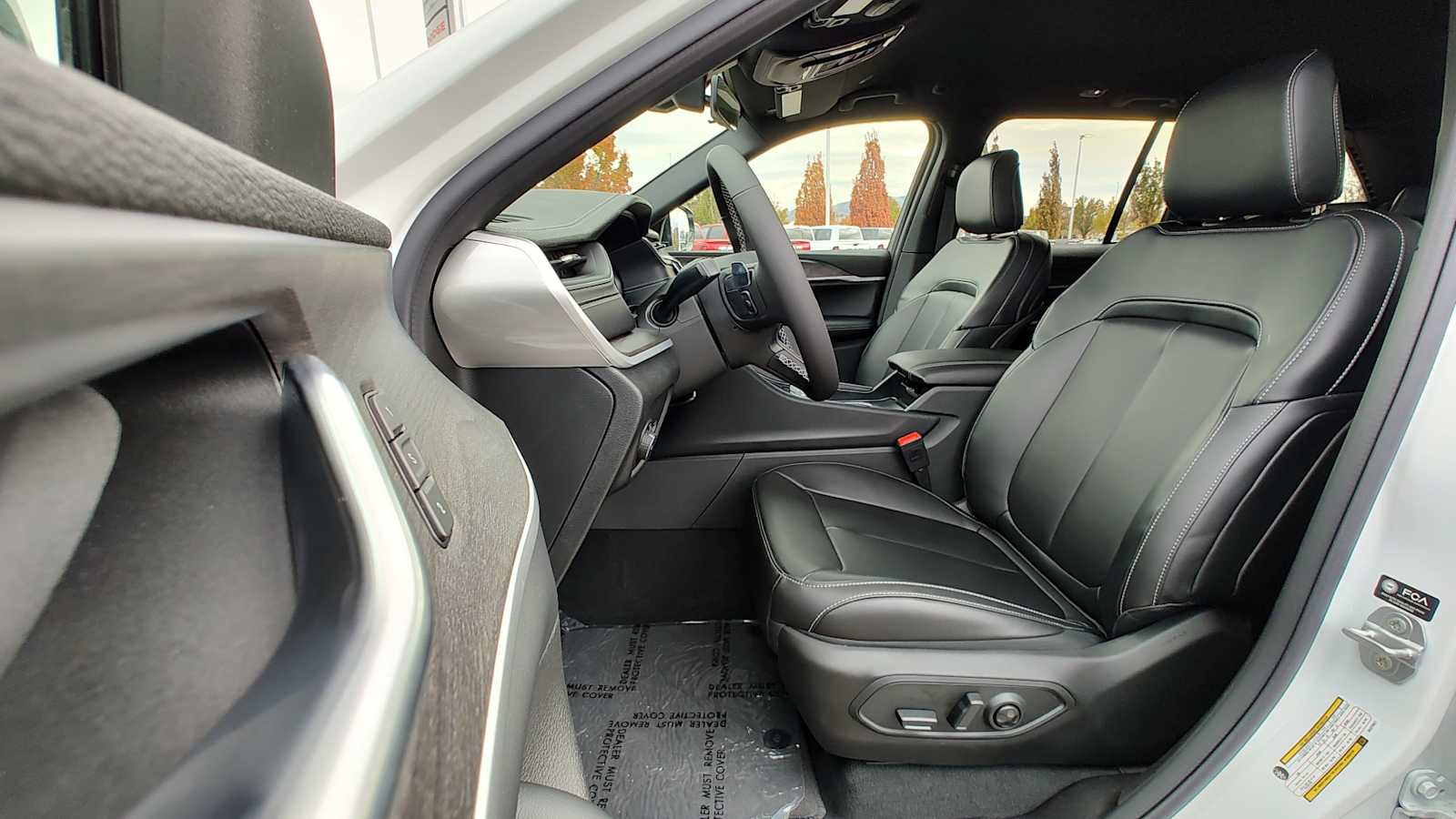 Thumbnail: 2025 Jeep Grand Cherokee - 11