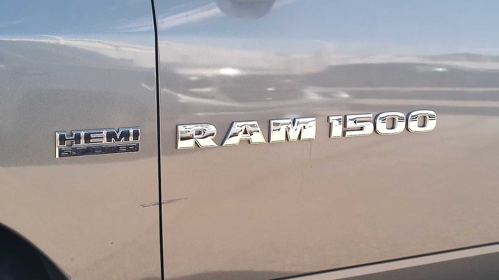 Thumbnail: 2011 RAM 1500 - 7