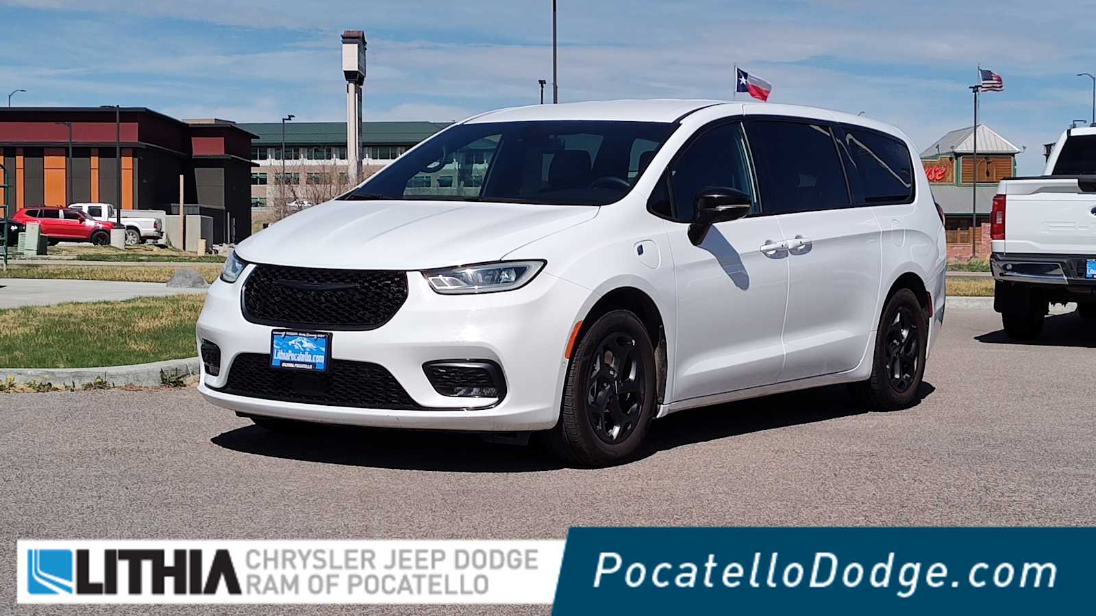 2024 Chrysler Pacifica PHEV Select