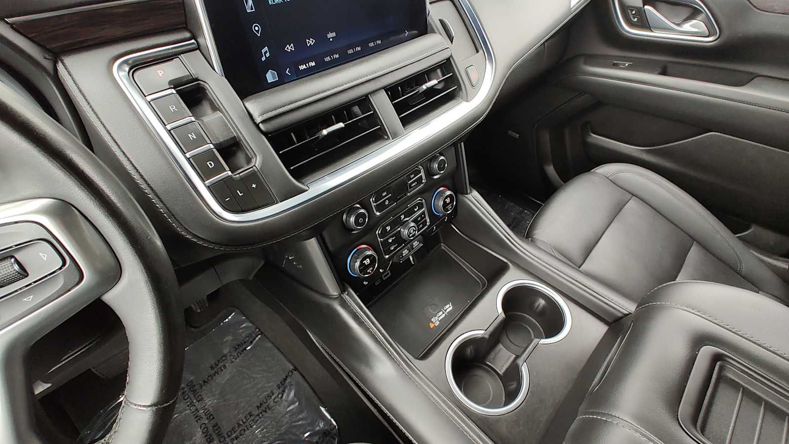 Thumbnail: 2023 Chevrolet Tahoe - 17