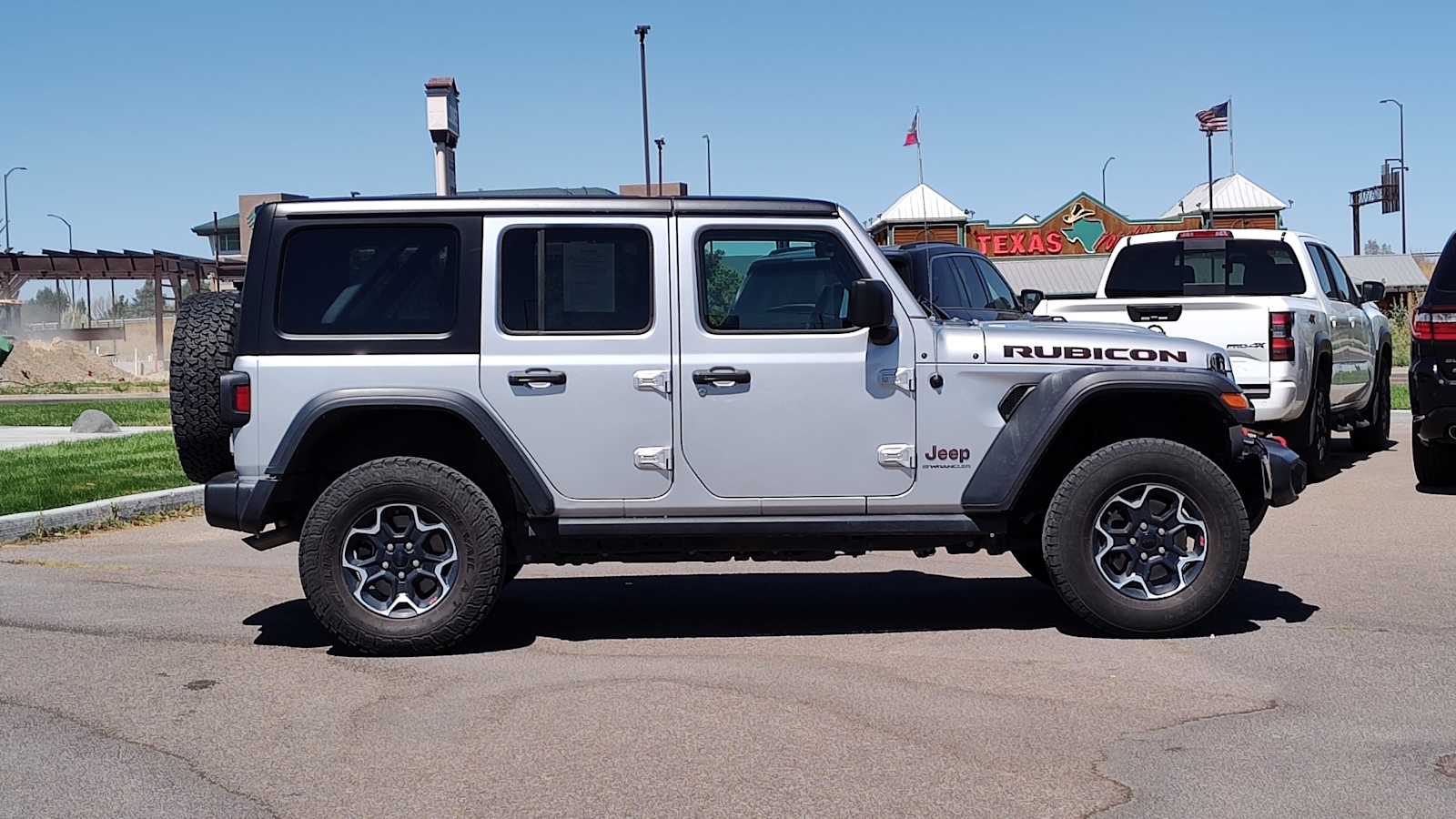 Thumbnail: 2023 Jeep Wrangler - 24