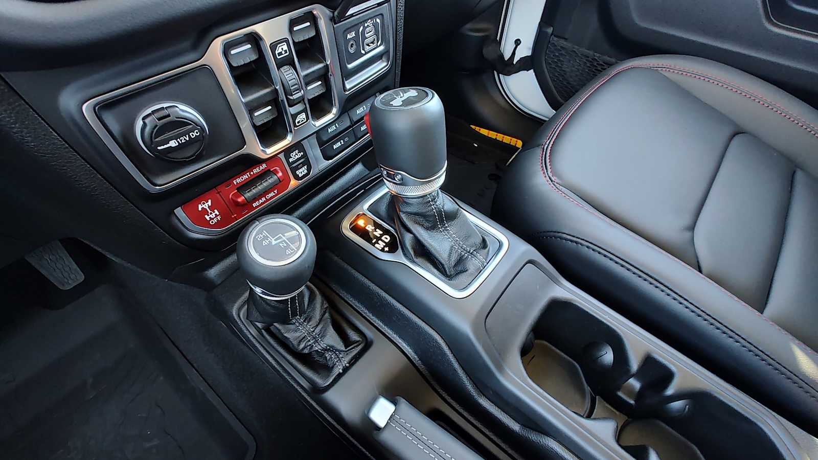 Thumbnail: 2026 Jeep Wrangler - 17