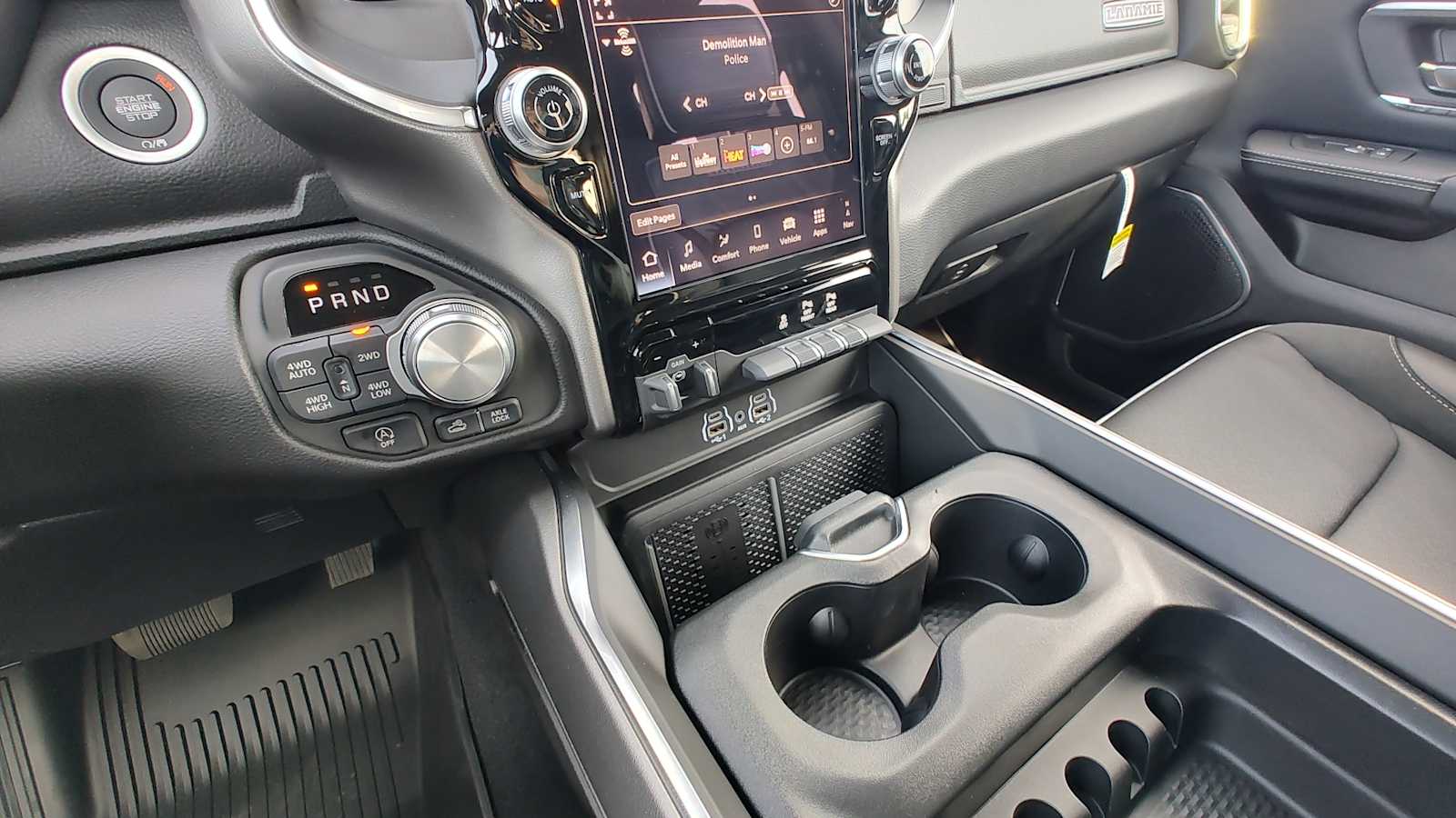 Thumbnail: 2026 RAM 1500 - 18