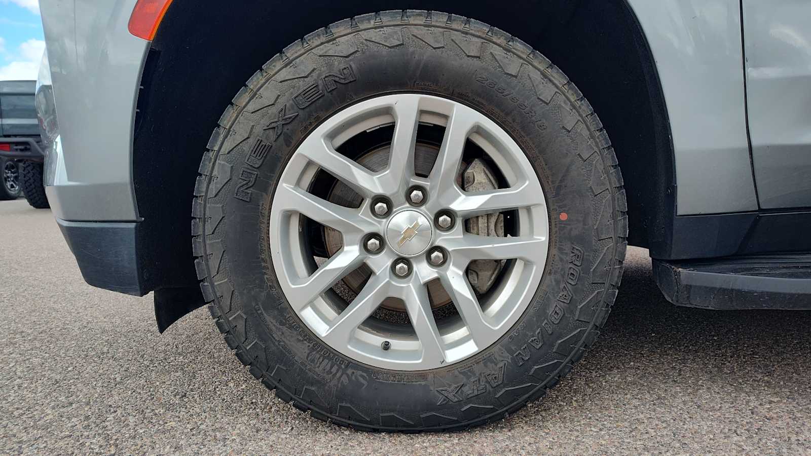 Thumbnail: 2023 Chevrolet Tahoe - 8