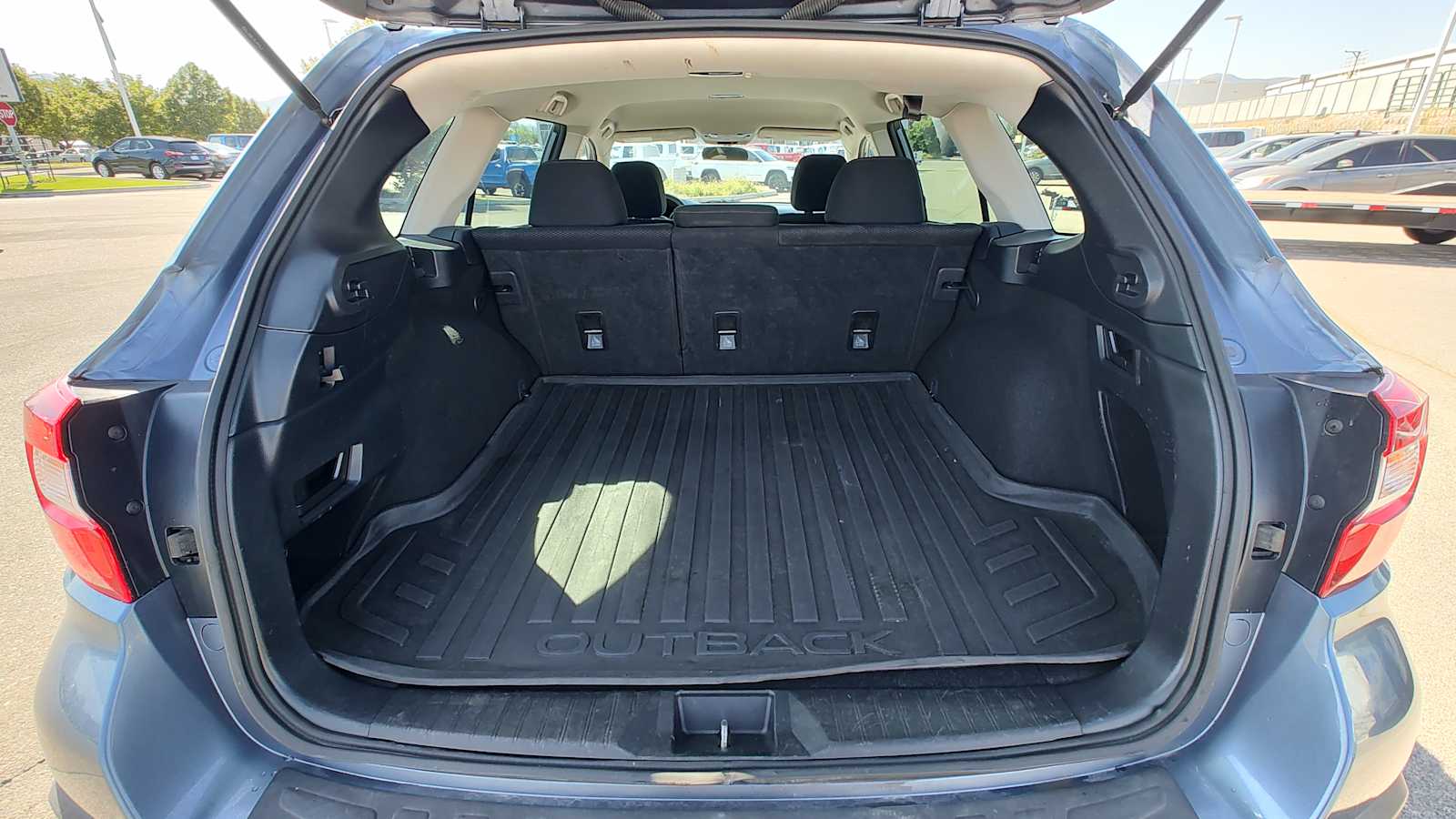 Thumbnail: 2018 Subaru Outback - 19