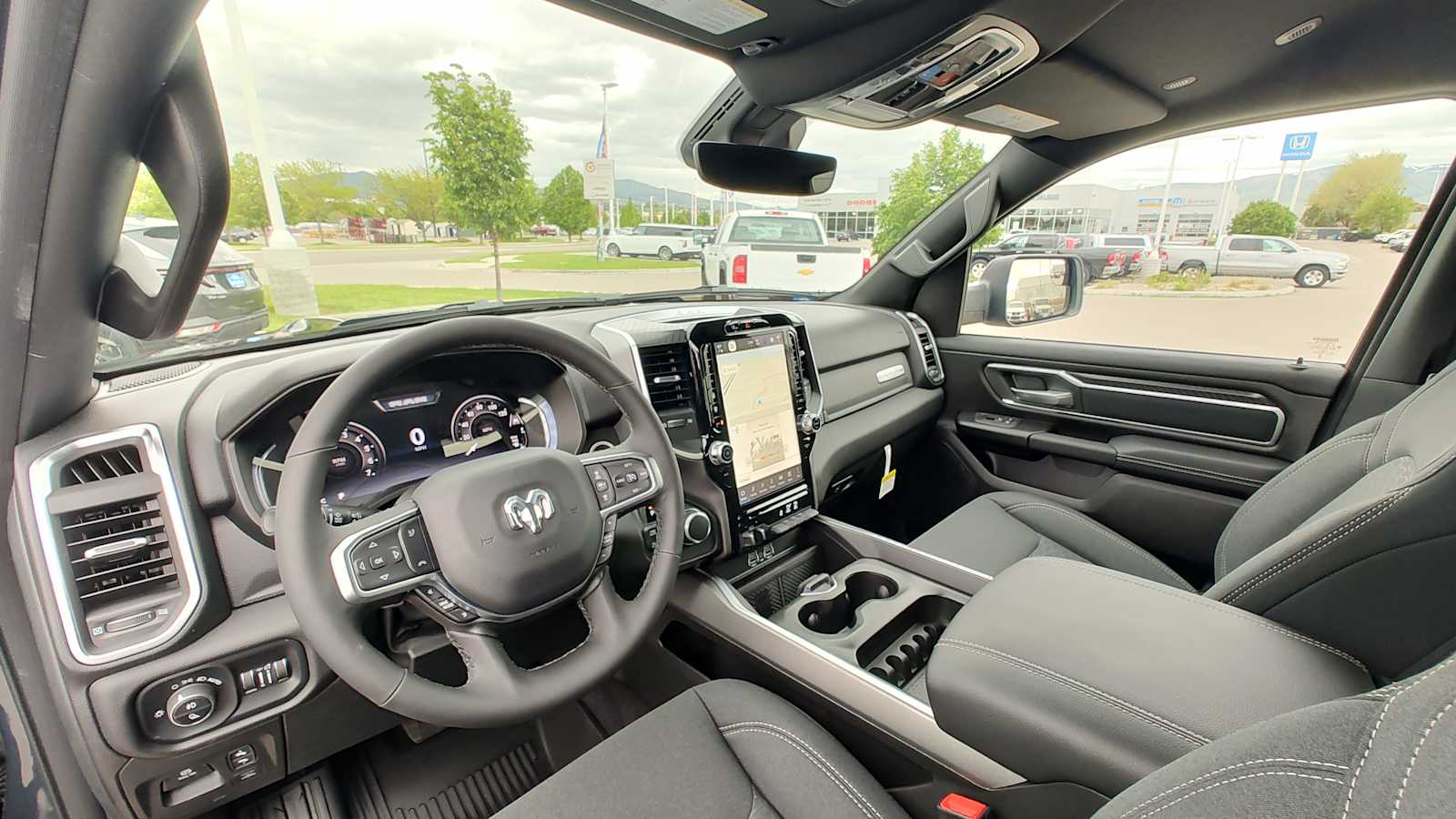 Thumbnail: 2025 RAM 1500 - 2