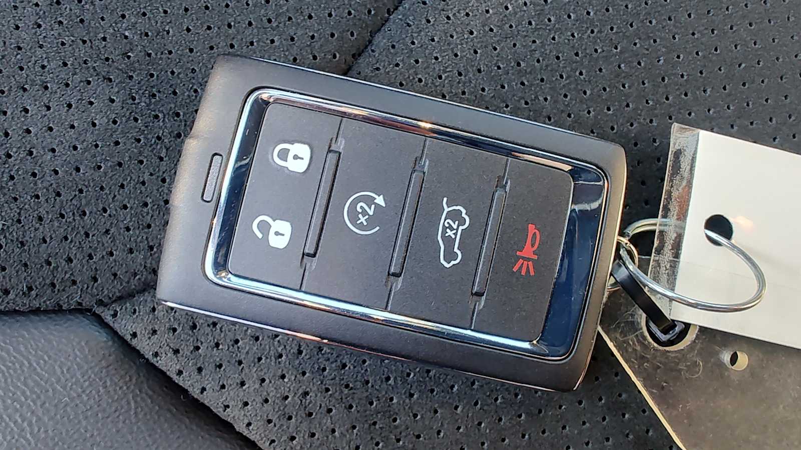 Thumbnail: 2026 Jeep Grand Cherokee - 20