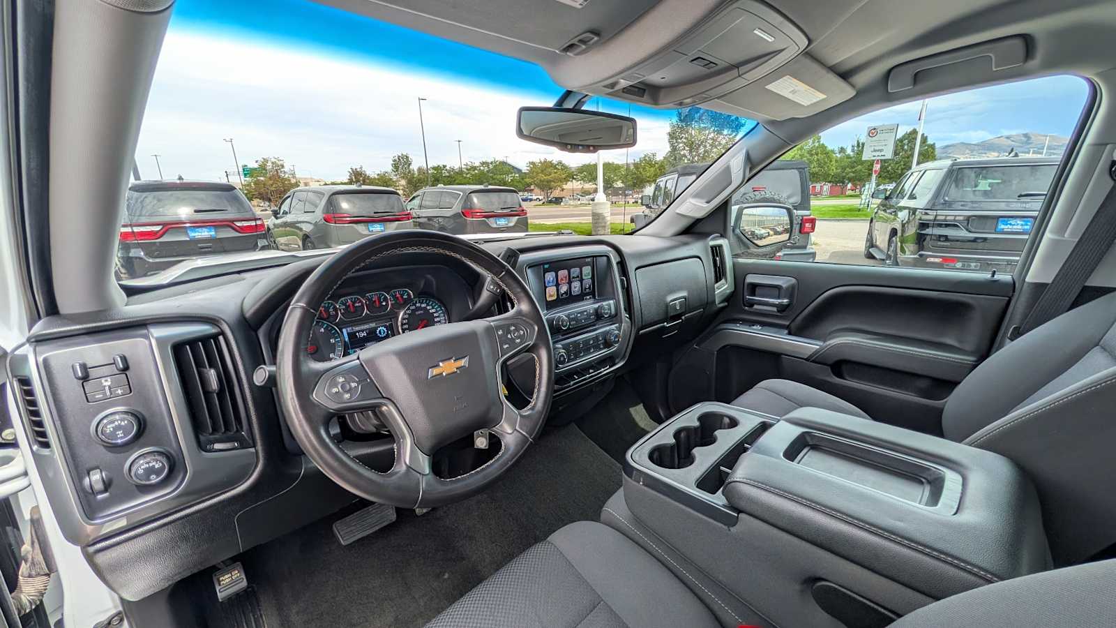 Used 2018 Chevrolet Silverado 1500 LT with VIN 3GCUKREC9JG422509 for sale in Pocatello, ID