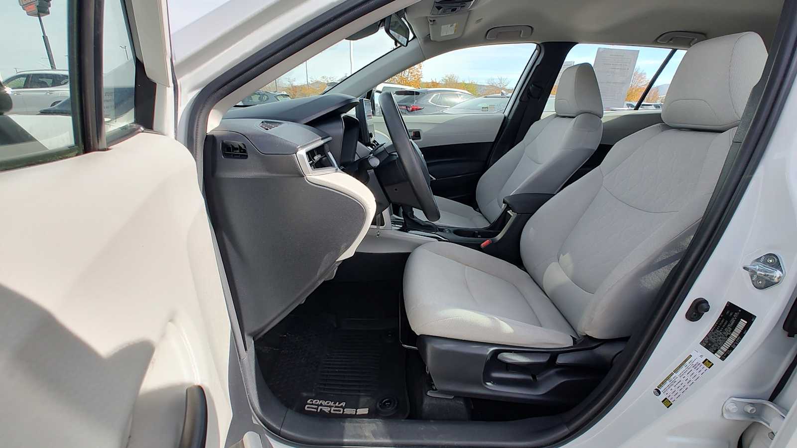 Thumbnail: 2023 Toyota Corolla Cross - 11