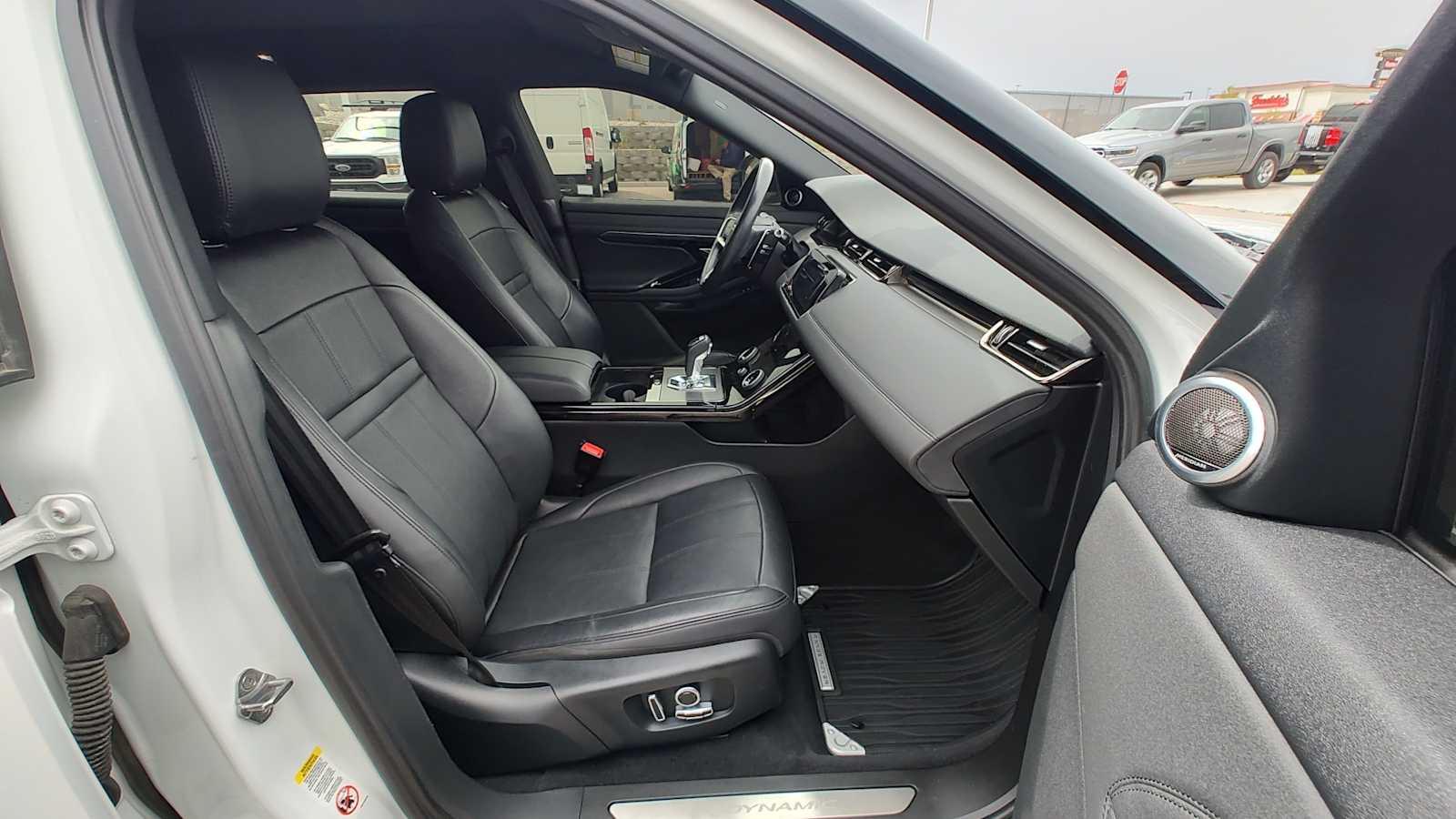 Thumbnail: 2022 Land Rover Range Rover Evoque - 14