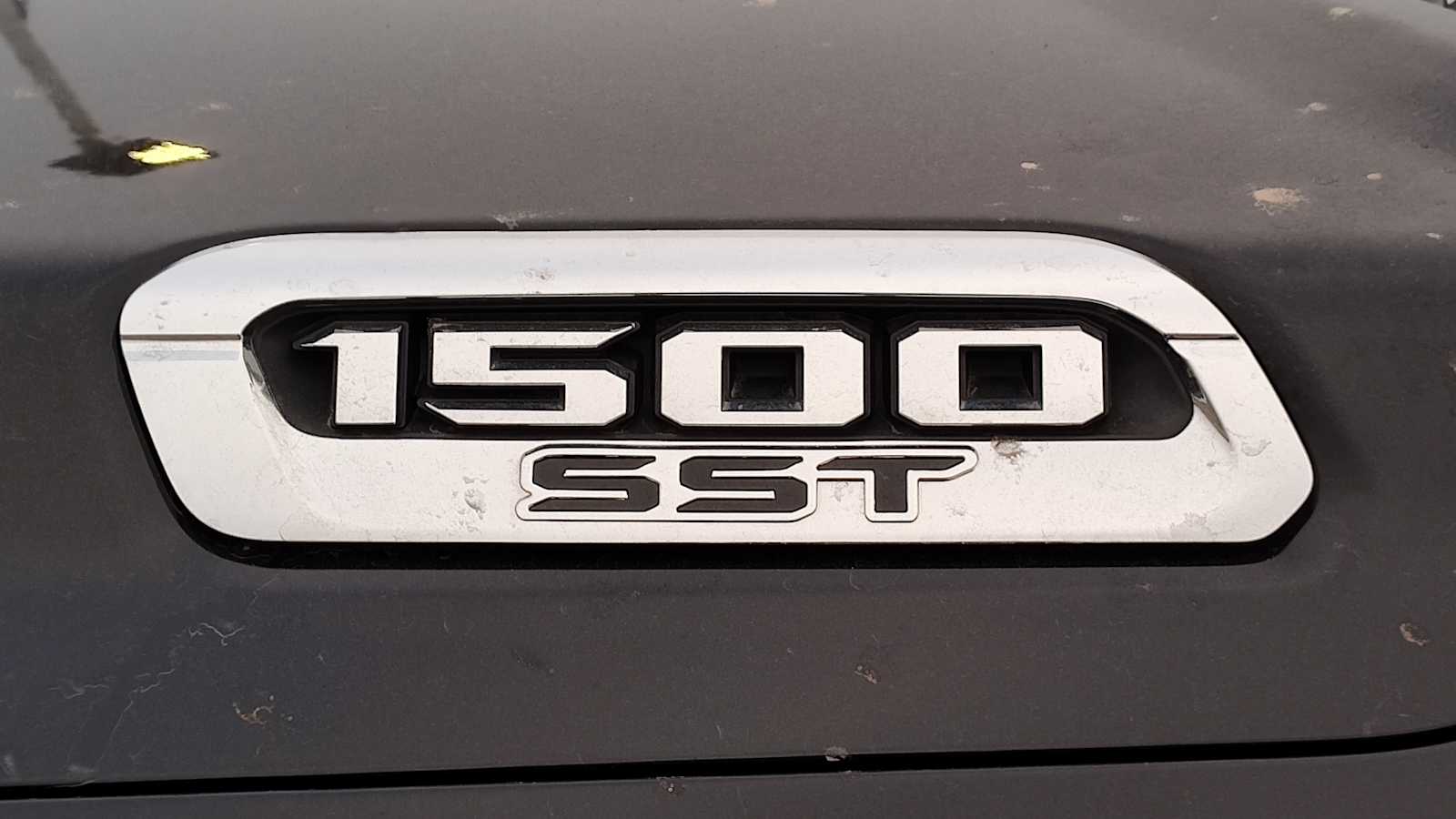 Thumbnail: 2025 RAM 1500 - 2