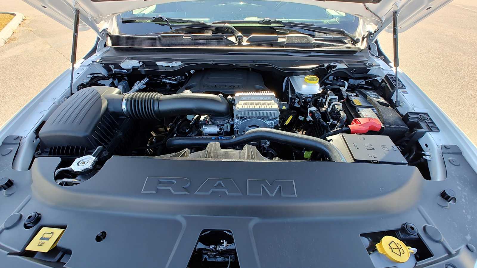 Thumbnail: 2026 RAM 1500 - 9