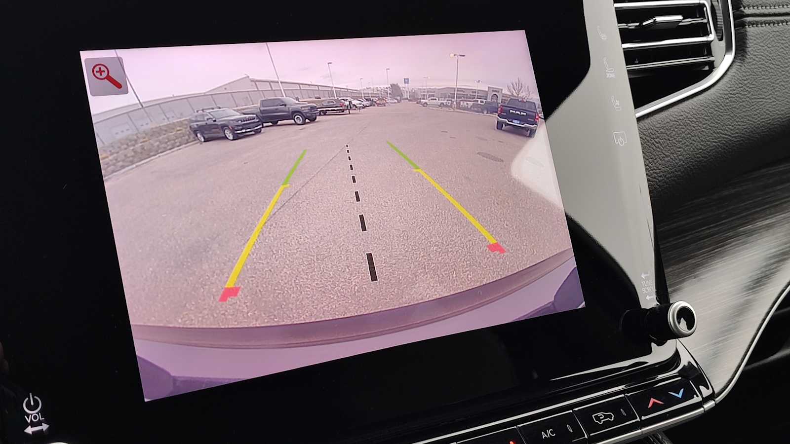 Thumbnail: 2024 Jeep Wagoneer - 22