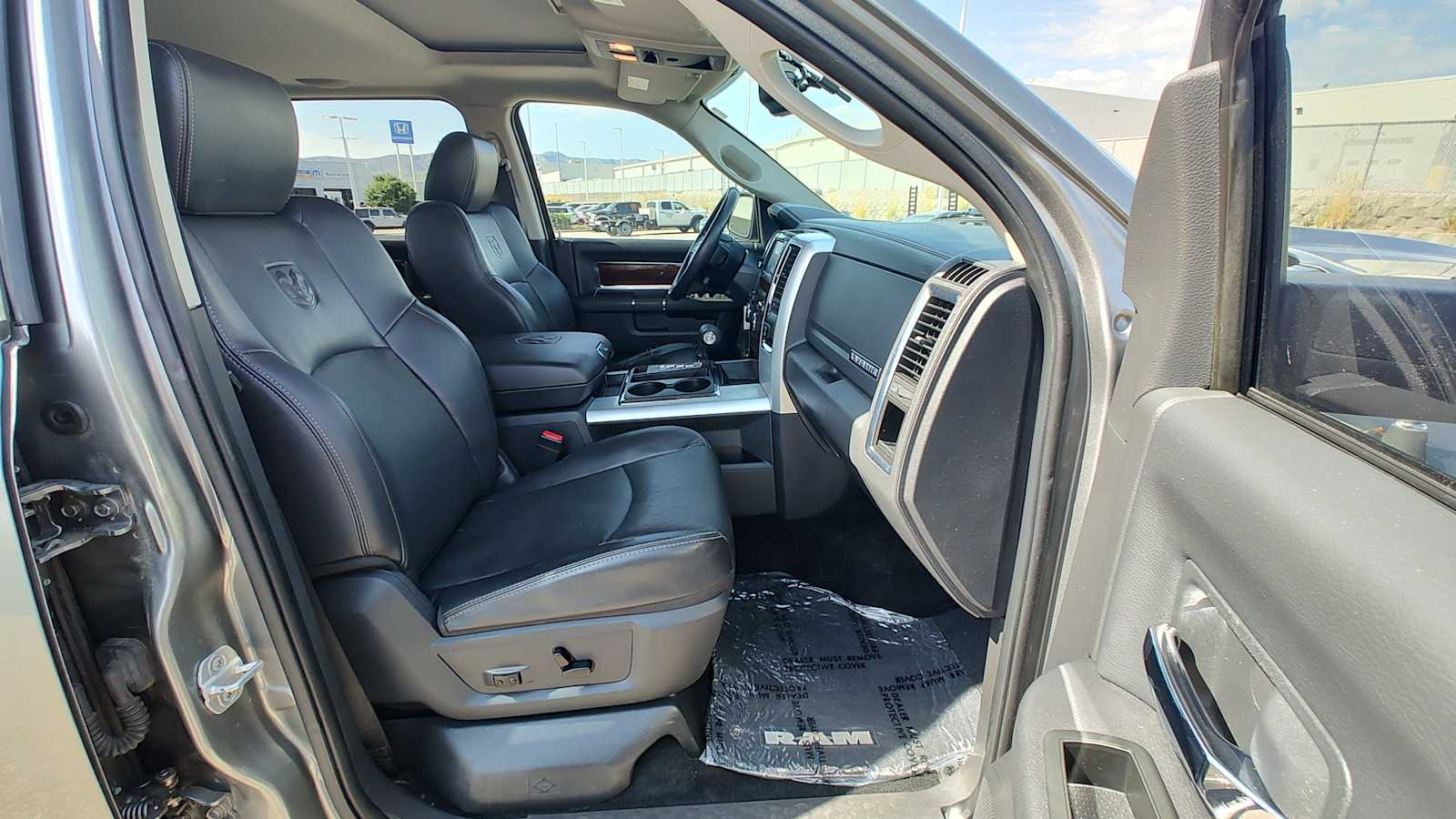 Thumbnail: 2011 RAM 1500 - 14