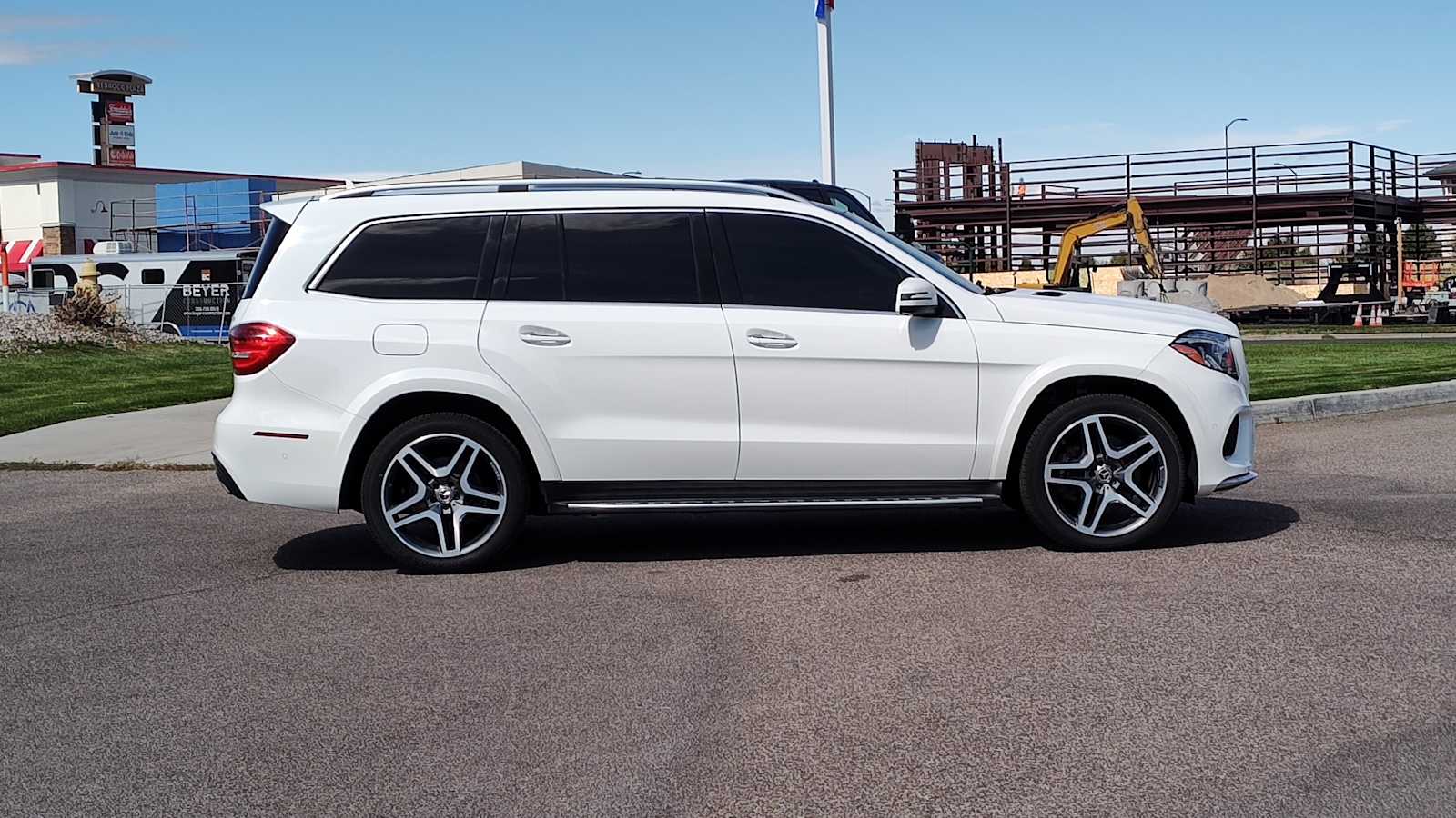 Thumbnail: 2018 Mercedes-Benz GLS - 26