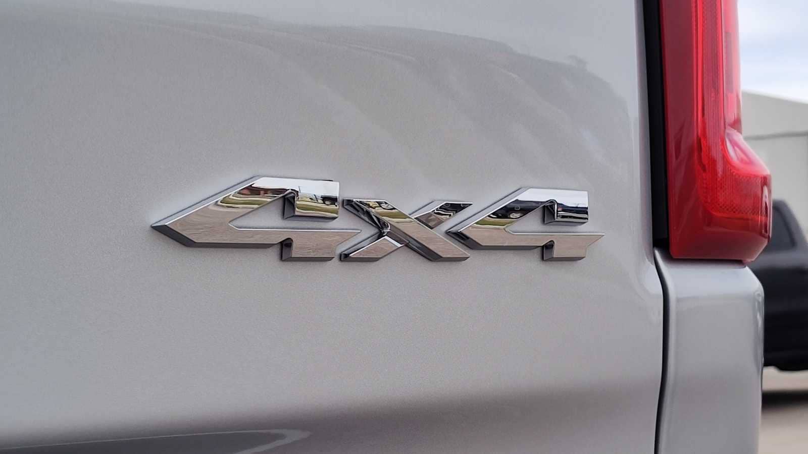 Thumbnail: 2026 RAM 1500 - 25