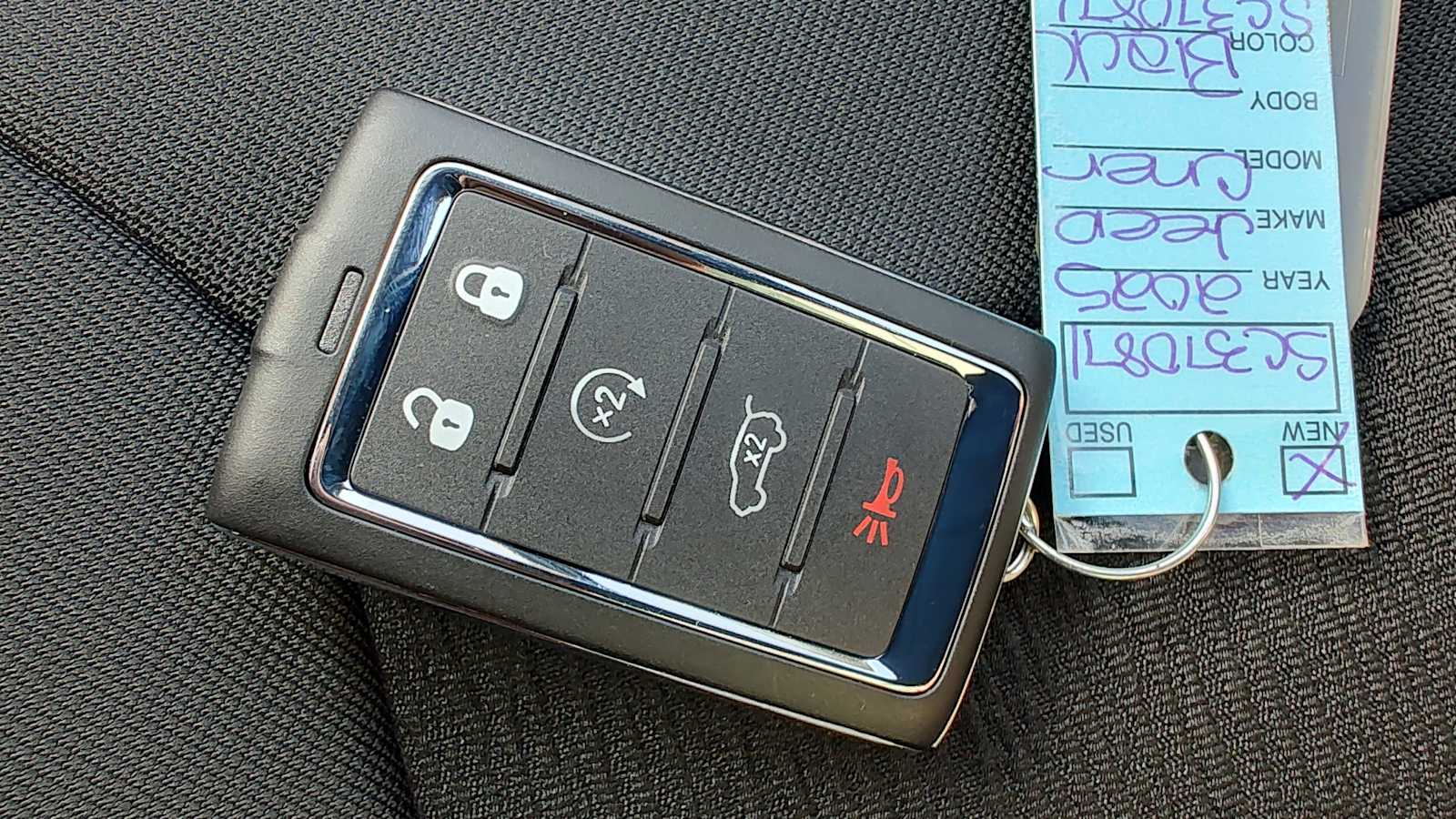 Thumbnail: 2025 Jeep Grand Cherokee - 20