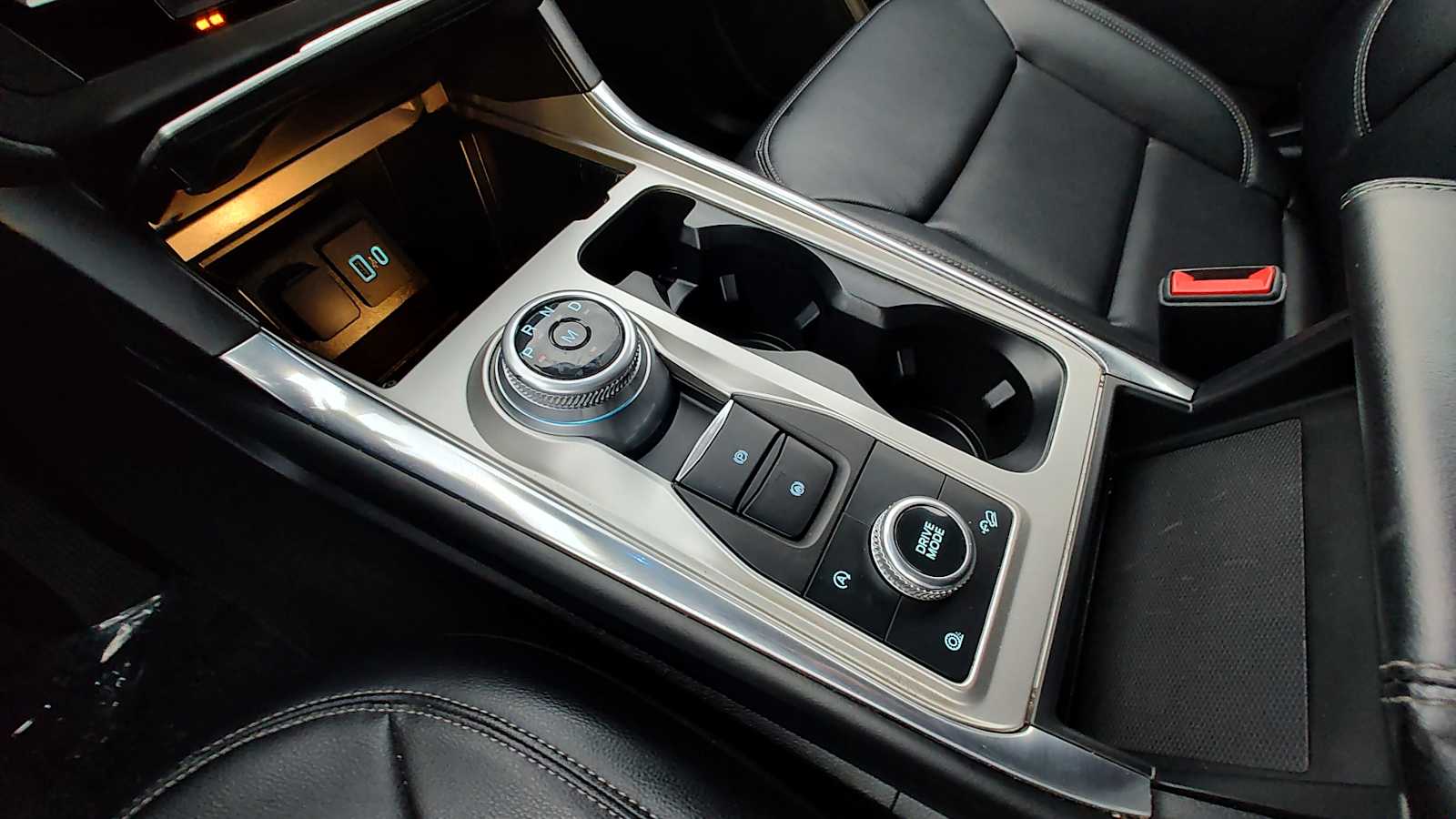 Thumbnail: 2020 Ford Explorer - 17