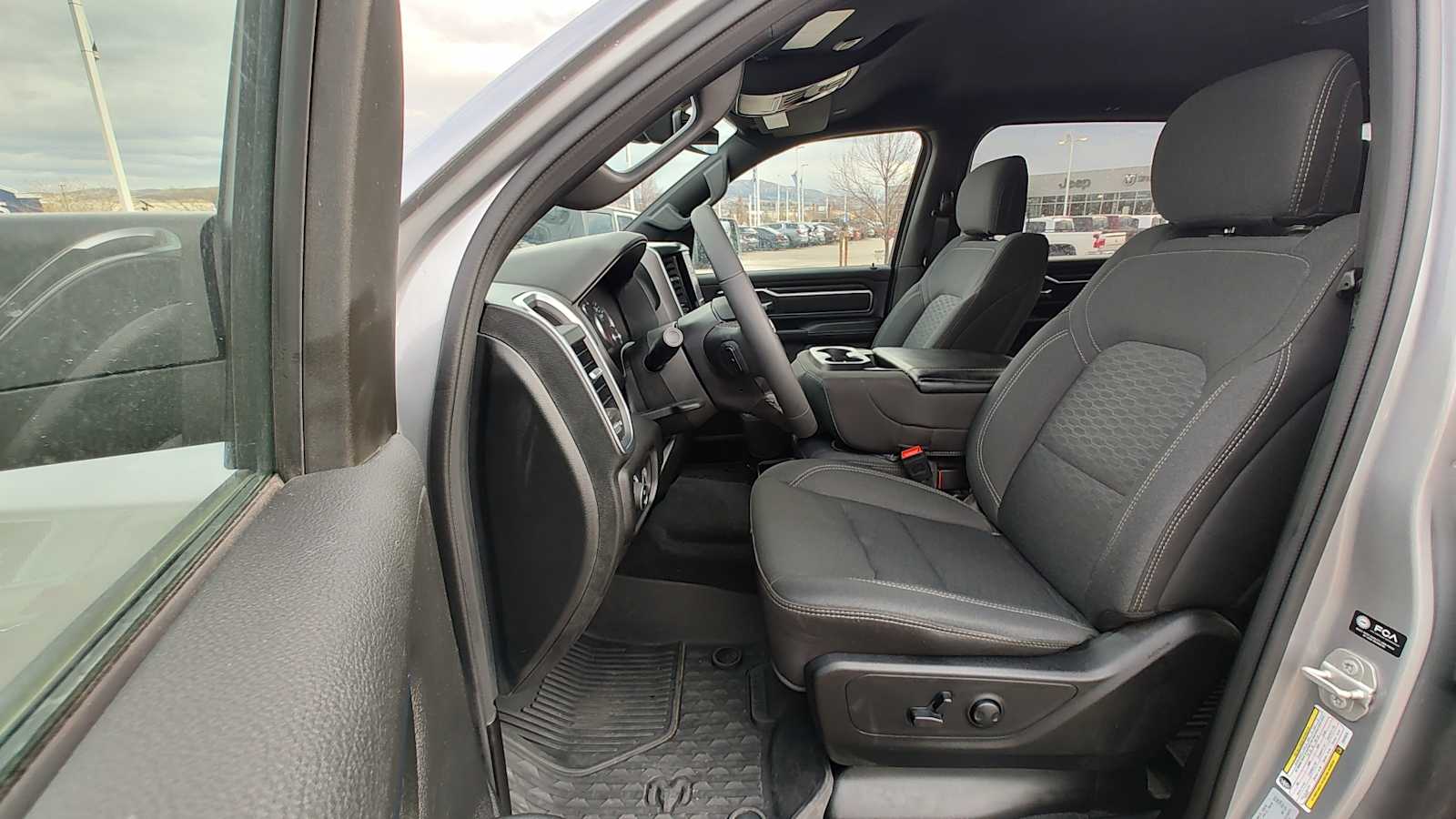 Thumbnail: 2025 RAM 1500 - 11