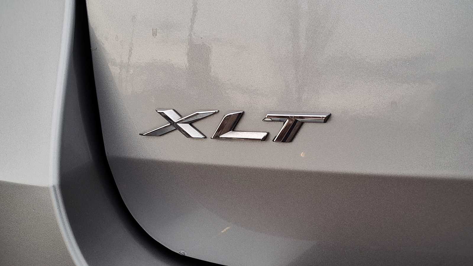 Thumbnail: 2020 Ford Explorer - 22